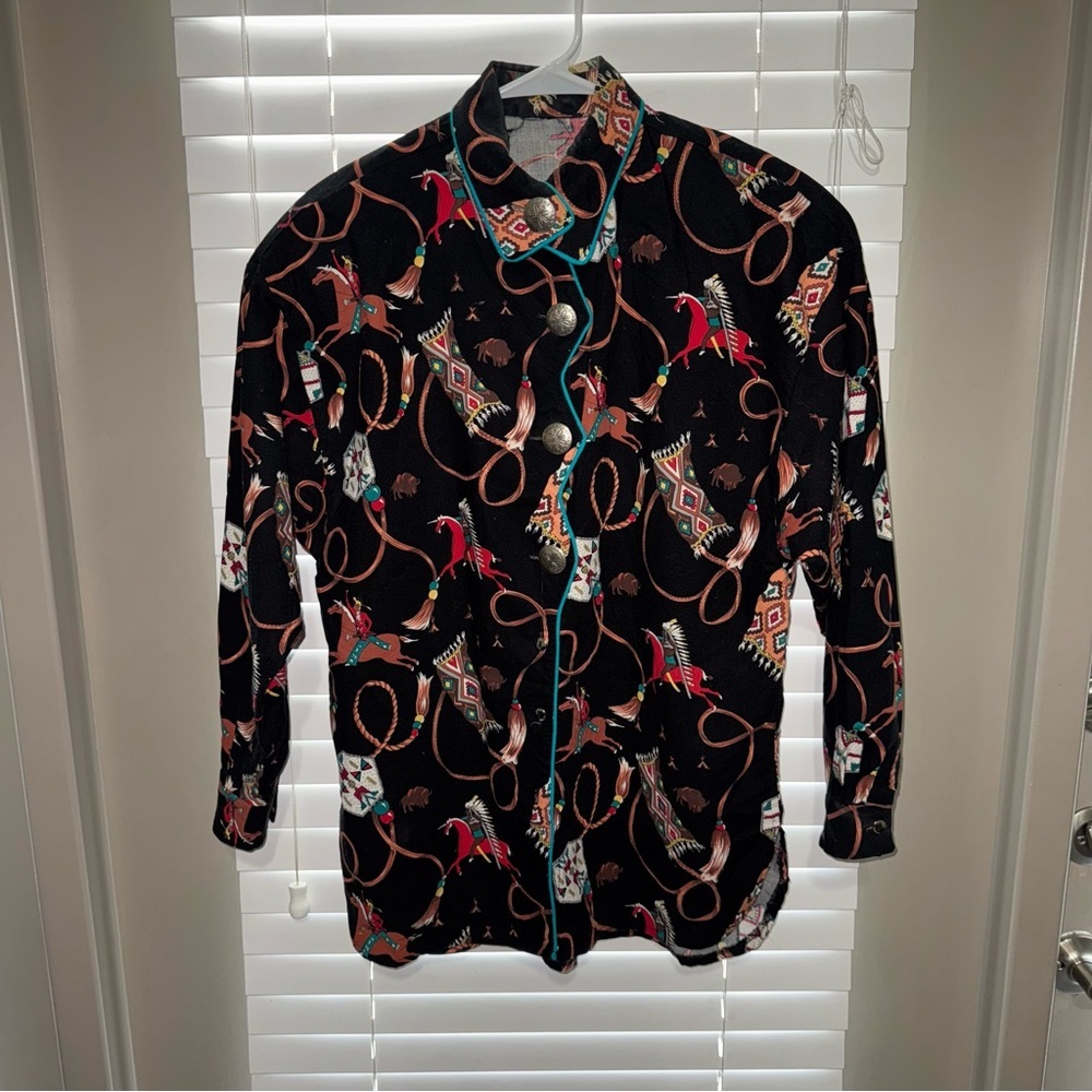 Women’s elegant vintage native Shoulder padded button up shirt